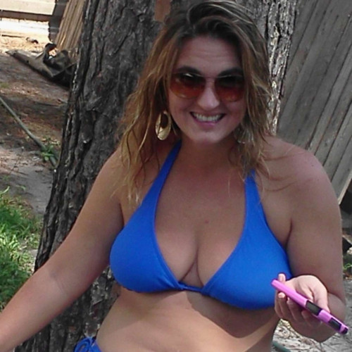 Je suis une belle femme coquine